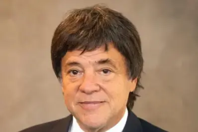 Un empresario argentino fue atacado por avispas en Punta del Este y terminó internado de urgencia