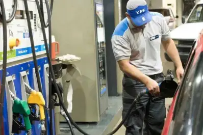 ¿Hasta qué hora podrás cargar nafta este 24 de diciembre?