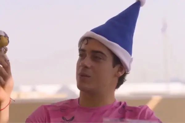 Fórmula 1 y el “Papá Noel secreto”: Franco Colapinto estuvo en la fiesta, se sorprendió con su regalo y sorprendió a Bearman