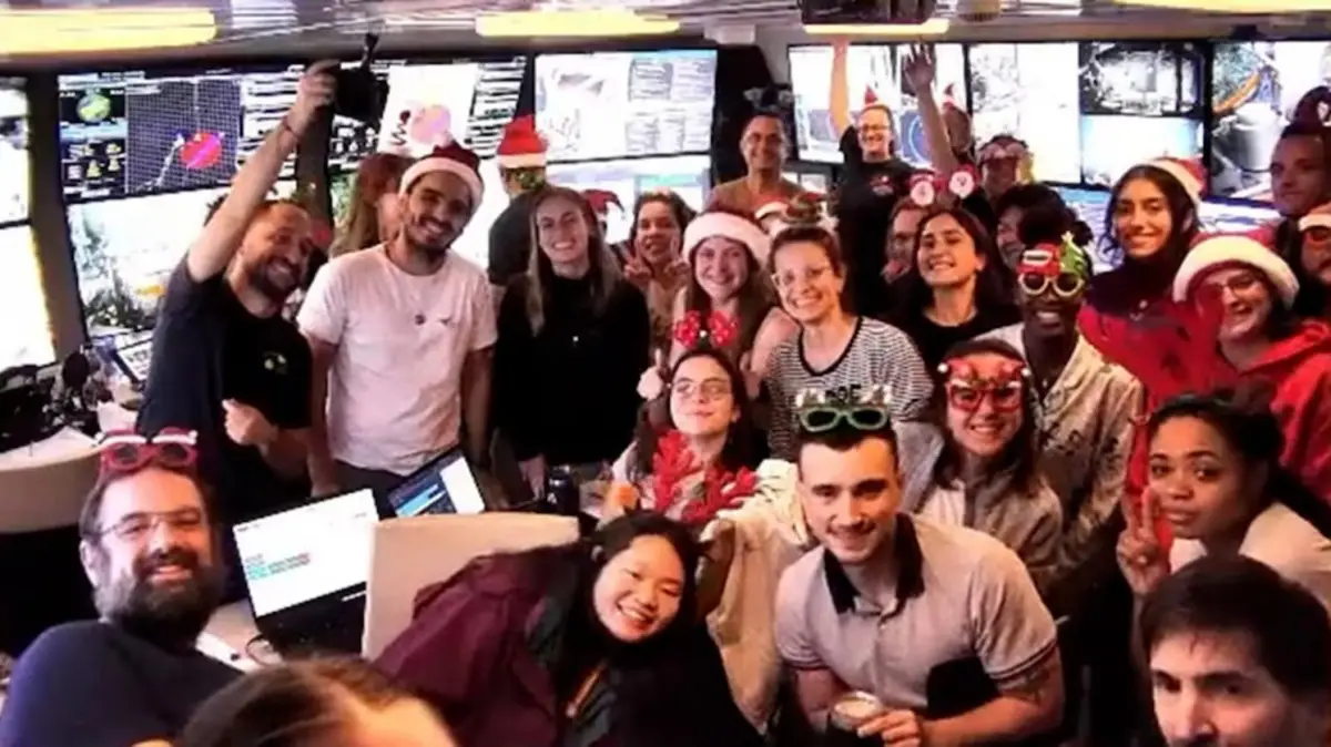 La expedición del Conicet y SOI hizo una inmersión especial de Navidad.