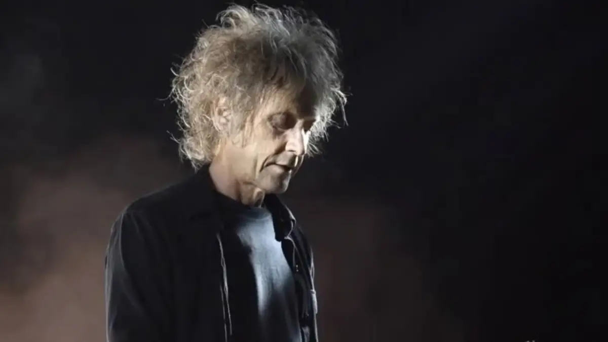 PERRY BAMONTE. El guitarrista y tecladista de la emblemática banda británica The Cure murió a los 65 años. 