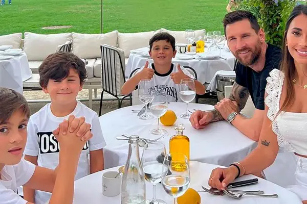 Invitado de lujo: Messi viaja a Uruguay para asistir a la fiesta de 15 de la hija de Suárez
