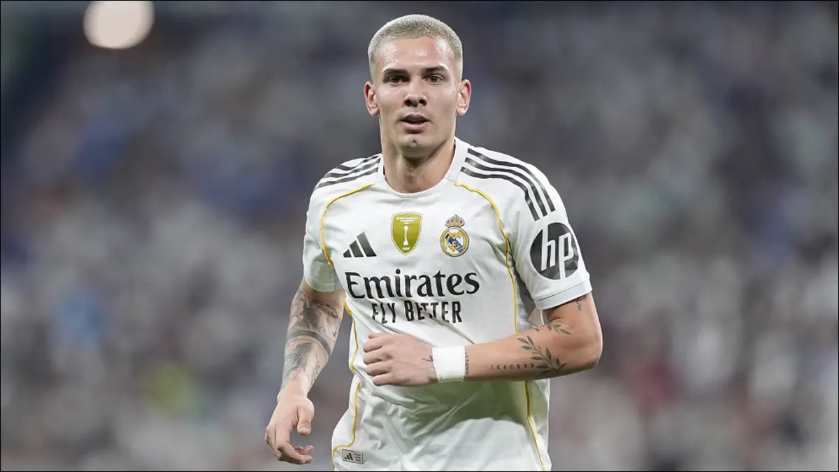 PROMESA EN PROCESO. Franco Mastantuono continúa su etapa de adaptación en el fútbol europeo mientras Real Madrid define cómo acompañar su crecimiento en un plantel cargado de figuras.