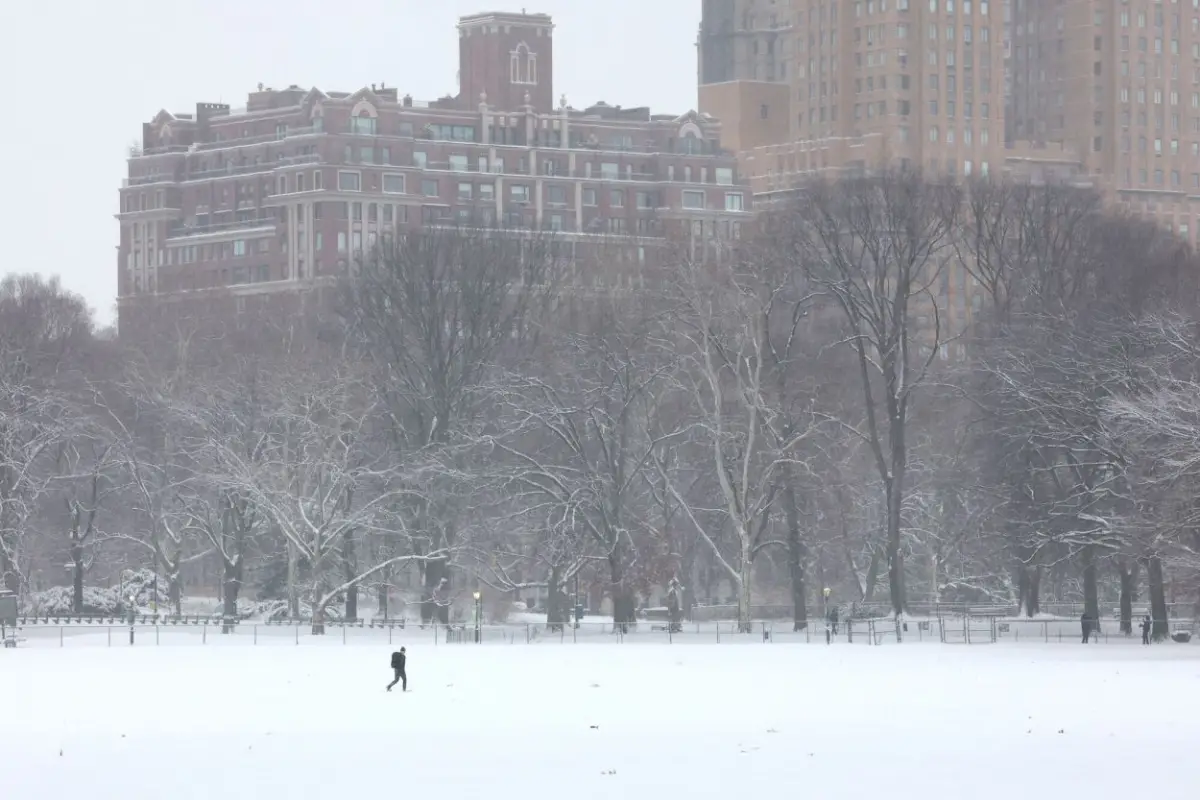 PAISAJE HELADO. Las copiosas nevadas dejaron bellas postales turísticas y numerosos inconvenientes, sobre todo en los vuelos.
