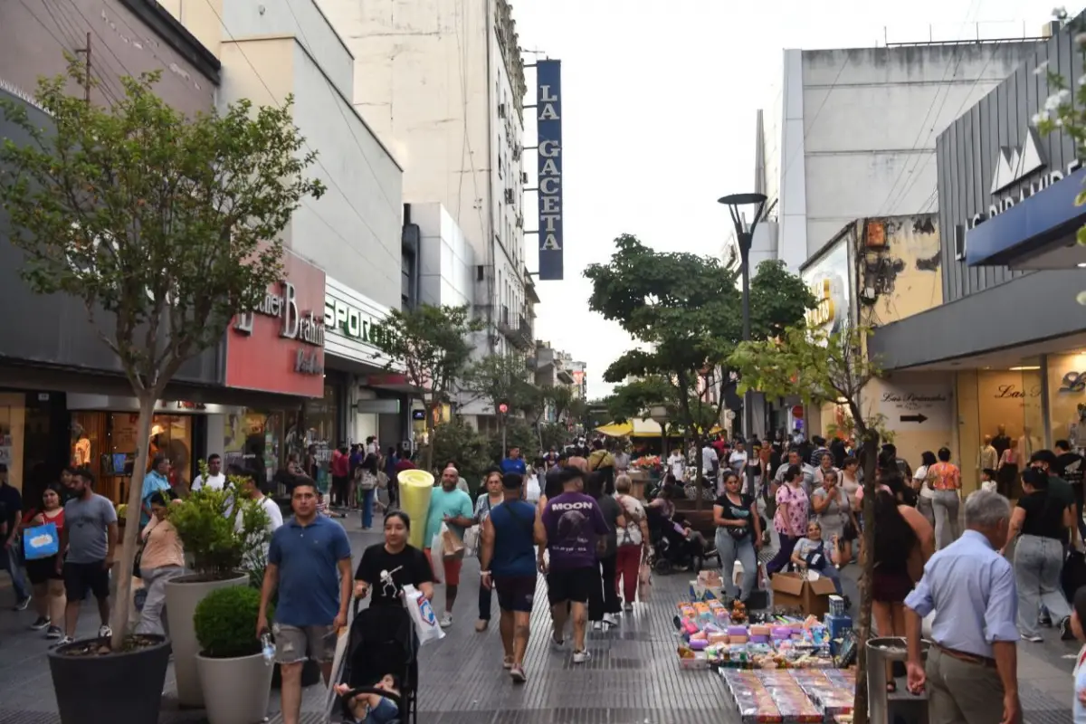 EN NAVIDAD. El volumen de ventas registró una variación de apenas 0,6% interanual.