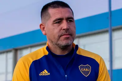 Riquelme busca goles: Vegetti y Chimy Ávila, los apuntados por Boca