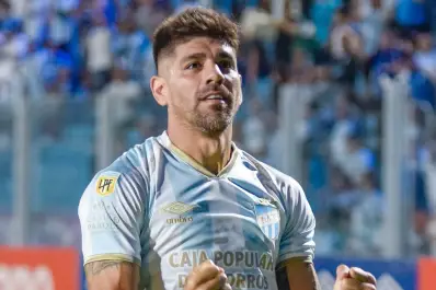 Oficial: Leandro Díaz puso la firma y seguirá en Atlético Tucumán