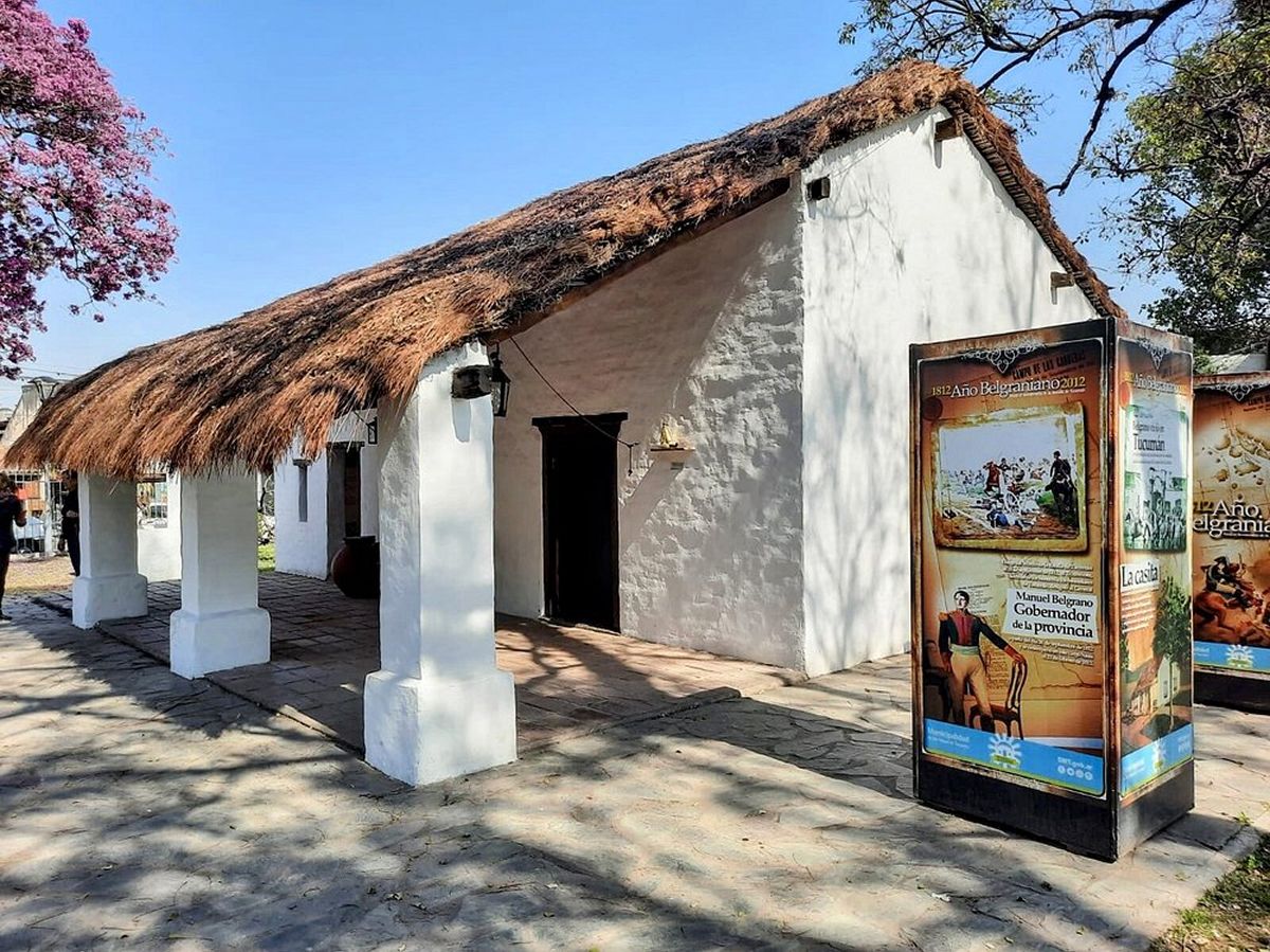 CASA BELGRANIANA. El espacio recrea la vivienda de Manuel Belgrano durante su estadía en Tucumán y exhibe objetos y réplicas vinculadas a la gesta independentista. / TUCUMAN TURISMO