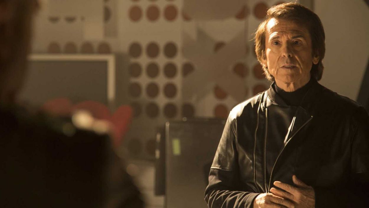 UN VETERANO CANTANTE. Raphael