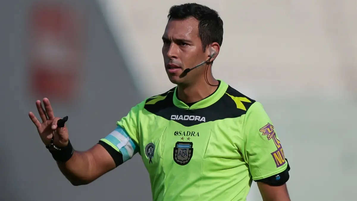 FIJA. Facundo Tello es considerado una garantía por FIFA, y su lugar en la Copa del Mundo está prácticamente asegurado.