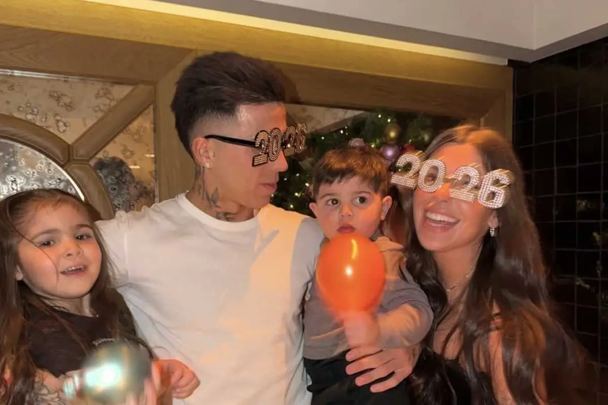 Así recibieron el Año Nuevo Enzo Fernández y Valu Cervantes