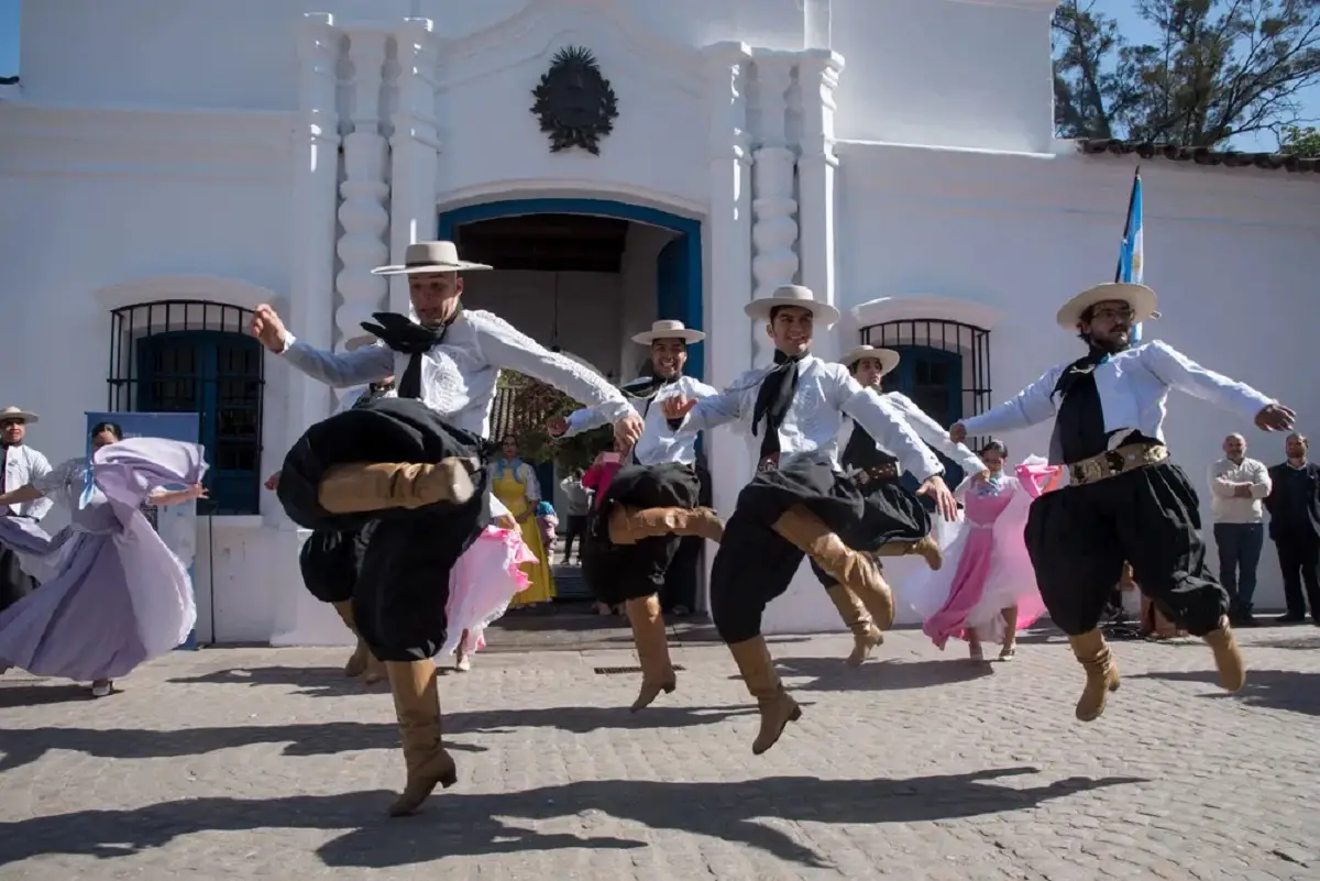 CASA HISTÓRICA. Danza folclórica a cargo del Ballet Sol Naciente