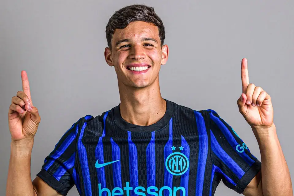 EL GRAN DESEO. En La Academia ultiman detalles para la contratación de Valentín Carboni.