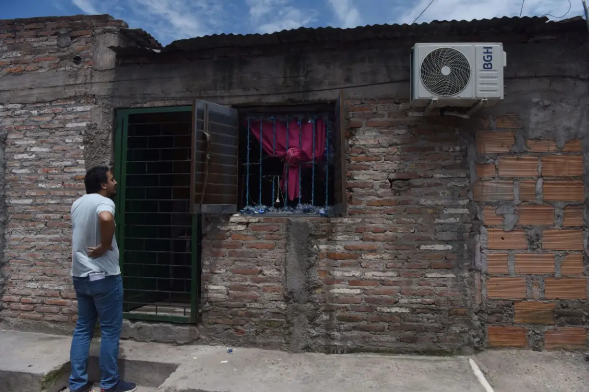 Dos incendios alteraron la noche de Año Nuevo en la Capital