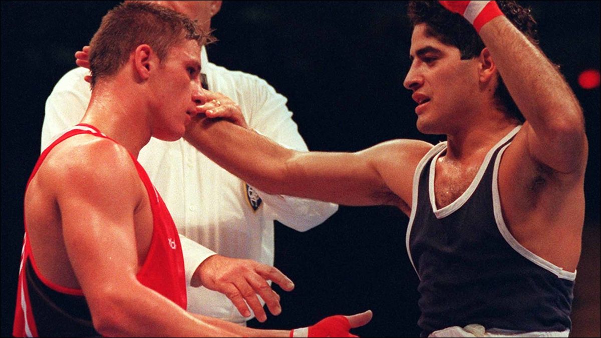 CAMINO AL PODIO. Pablo Chacón enfrentó al húngaro János Nagy en los cuartos de final de Atlanta 1996, triunfo clave que le aseguró al mendocino la medalla de bronce y lo dejó en la historia del boxeo olímpico argentino.