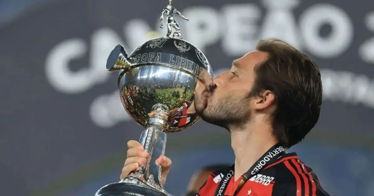 El lateral de 28 años es un refuerzo clave para la reestructuración del conjunto de Núñez