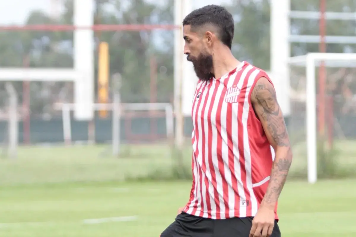 TODO ENCAMINADO. Juan Orellana sería nuevo refuerzo de Ferro para la temporada que se viene.