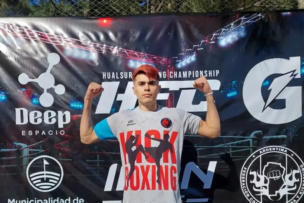 CAMPEÓN. José Massenzio ganó todo en el kick boxing semiprofesional: título argentino, sudamericano y del mundo.