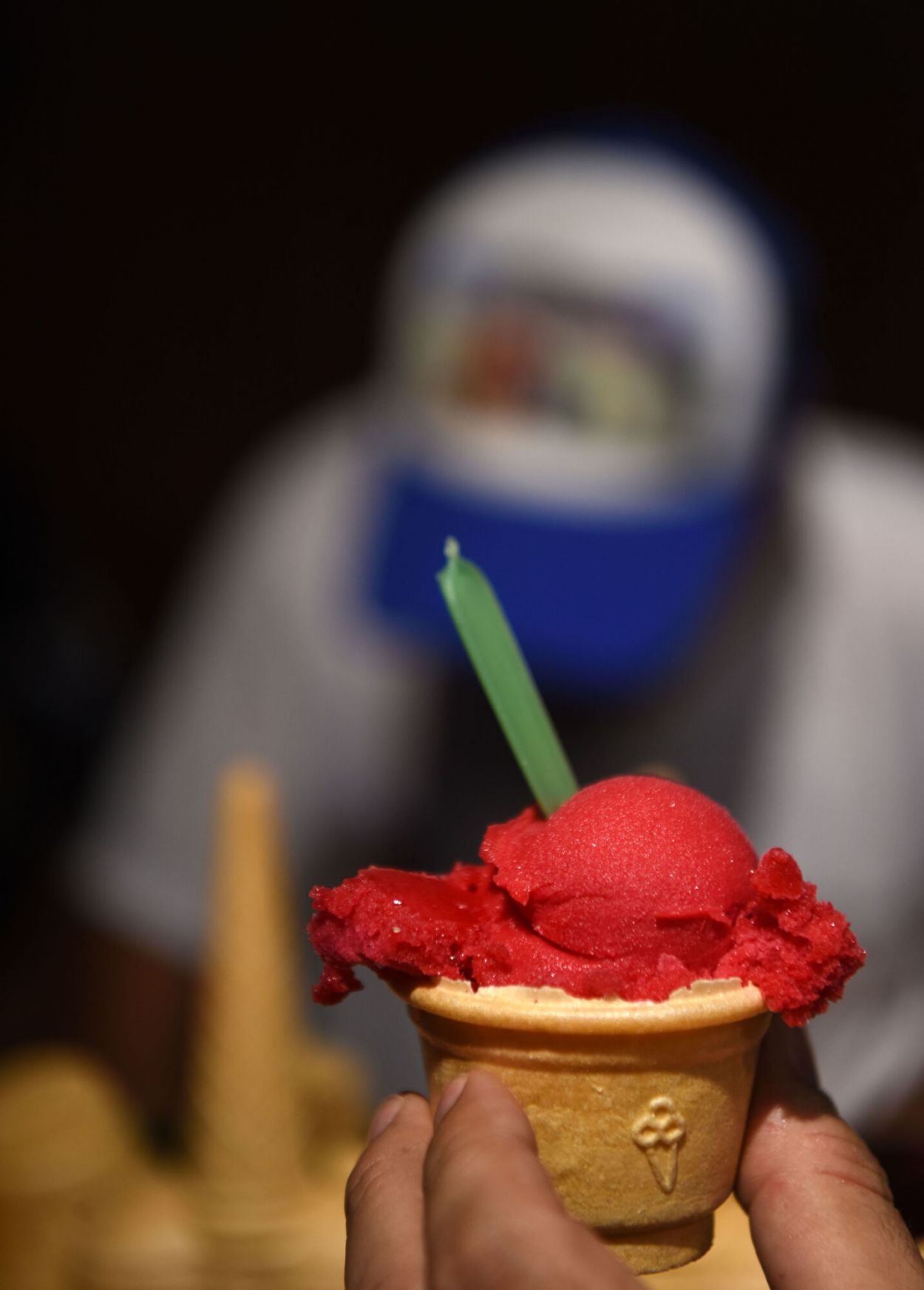 Un gusto que viaja siete horas: la tucumana que convirtió a la achilata en el helado favorito del norte salteño