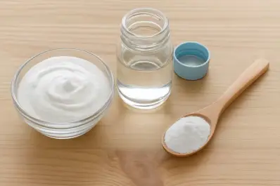 Agua oxigenada y bicarbonato: por qué recomiendan mezclarlos y cuándo esta combinación realmente funciona