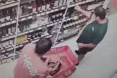 Detuvieron a dos argentinos en Brasil por el robo de whisky importado en un supermercado