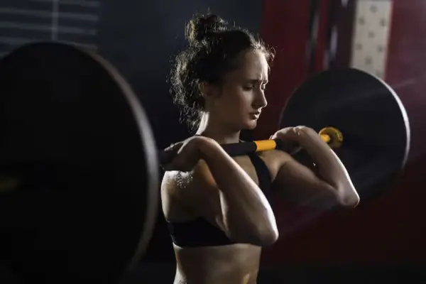 Cinco ejercicios para dejar atrás los excesos de las fiestas y cuidar la salud