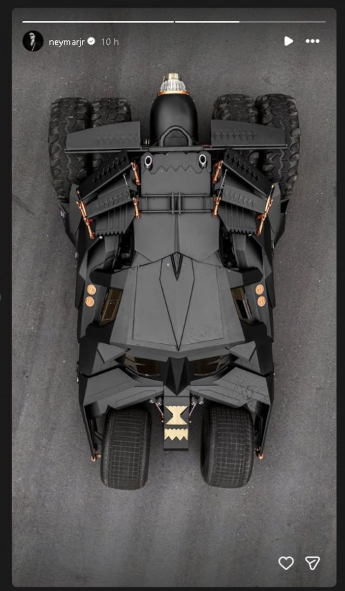 El increíble “garaje” que presentó Neymar en Brasil: jet privado, helicóptero y ¿un Batimóvil?