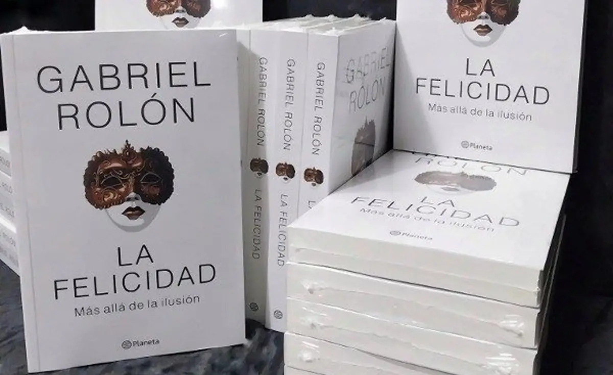 BEST SELLER.‘’La felicidad’’ de Gabriel Rolón es uno de los libros que arrasaron en Argentina durante 2025. / MERCADO LIBRE