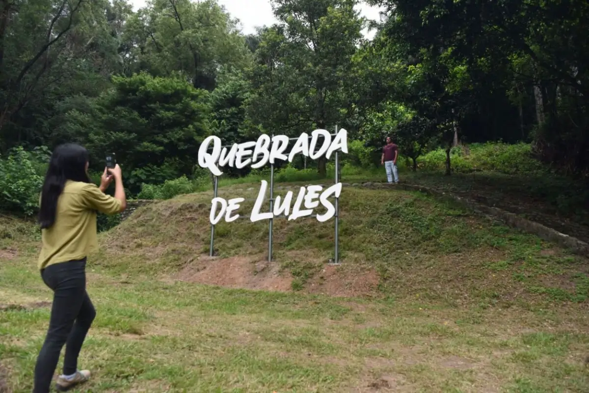ESCENARIO VERDE. El lugar está repleto de especies autóctonas y muchos se llevan fotos como recuerdos. la gaceta / fotos de analía jaramillo