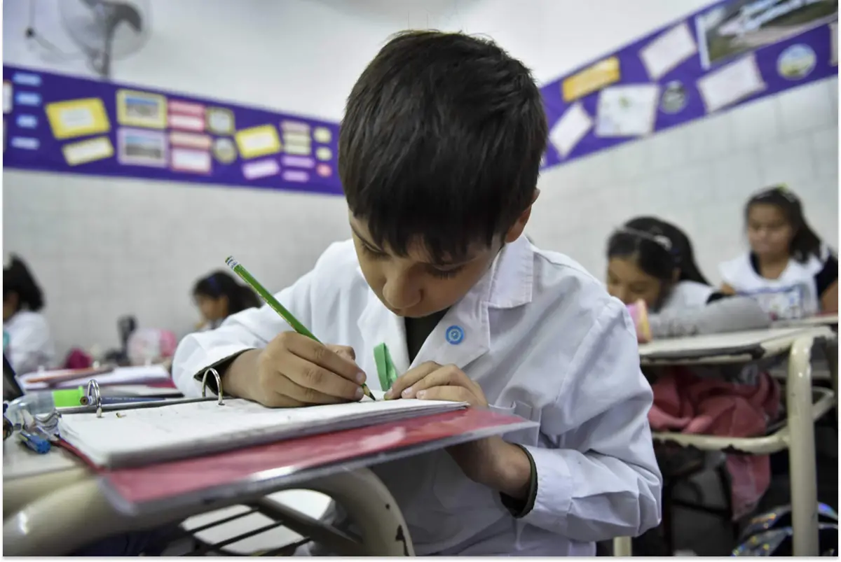 Niños, niñas y adolescentes ya tienen calendario escolar definido para 2026.