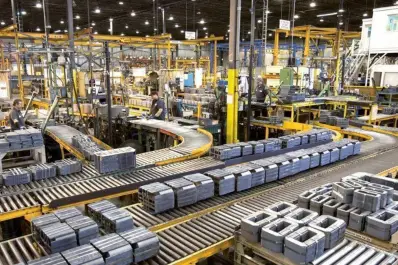 Fuerte retroceso: la producción industrial bajó 8,7% interanual en noviembre, según el Indec