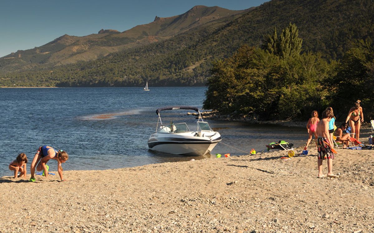 VILLA LAGO MELIQUINA. El secreto mejor guardado de la Patagonia.
