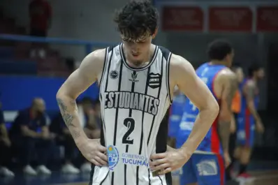 Estudiantes luchó hasta el final, pero cayó ante Independiente en Santiago