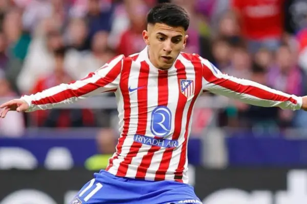 Thiago Almada, cerca de volver a Brasil: Palmeiras ofertó por él