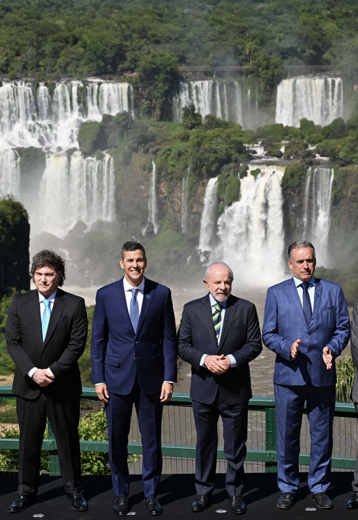 AHORA EN ASUNCIÓN. Los presidentes irán a la capital paraguaya. afp
