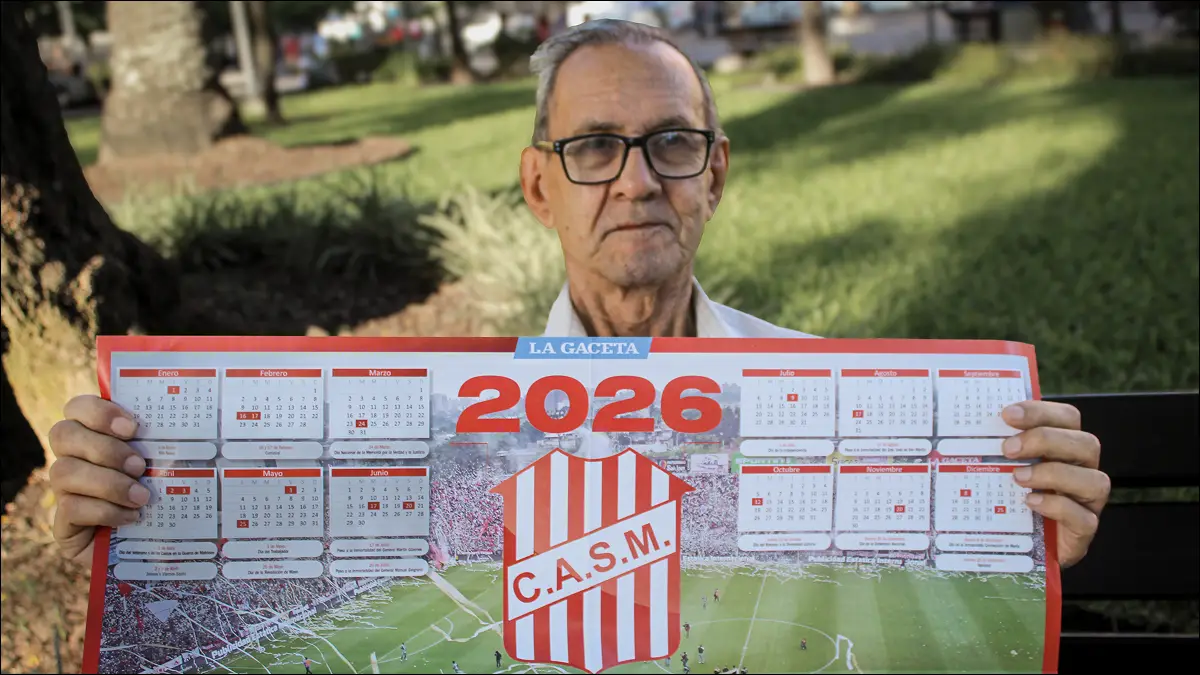 PESE A TODO. Lejos del estadio, Eduardo acompaña a San Martín a su manera.