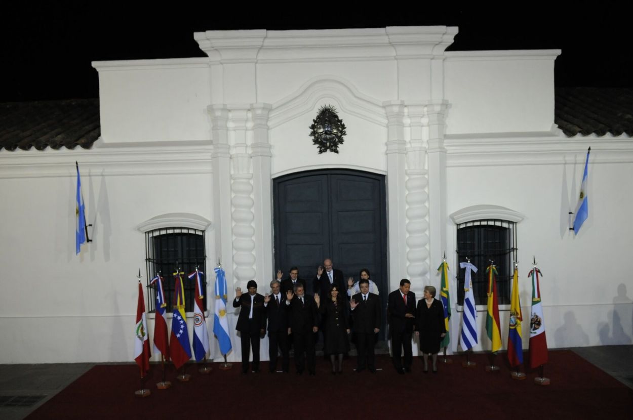LÍDERES. Cristina y los presidentes de la región, en la Casa Histórica.