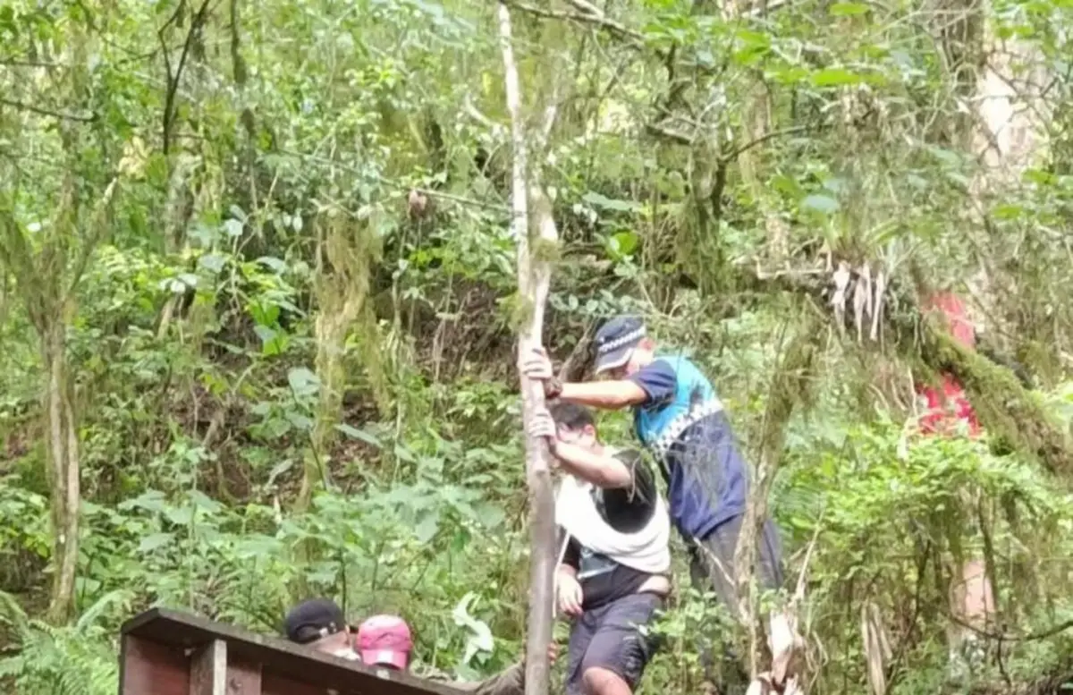 Un joven fue rescatado por la Policía Lacustre en Aguas Chiquitas