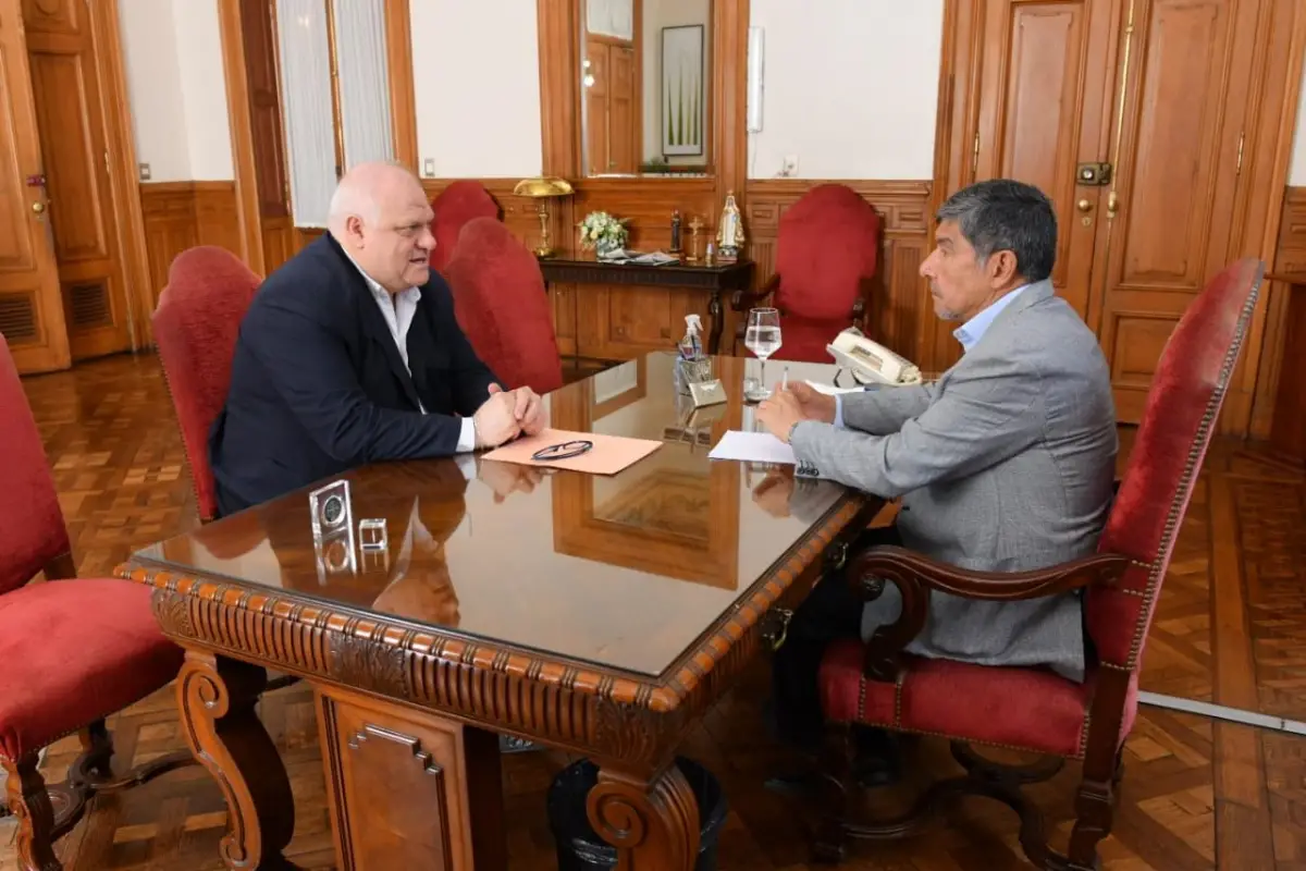 EN CASA DE GOBIERNO. Masso brindó informes ante Miguel Acevedo. 