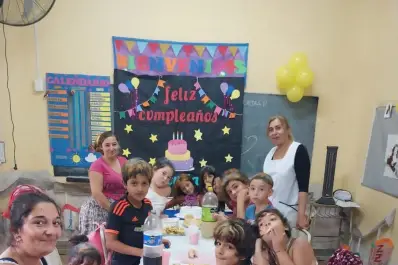 Alumnos gitanos de Monteros recibieron un singular “poder”