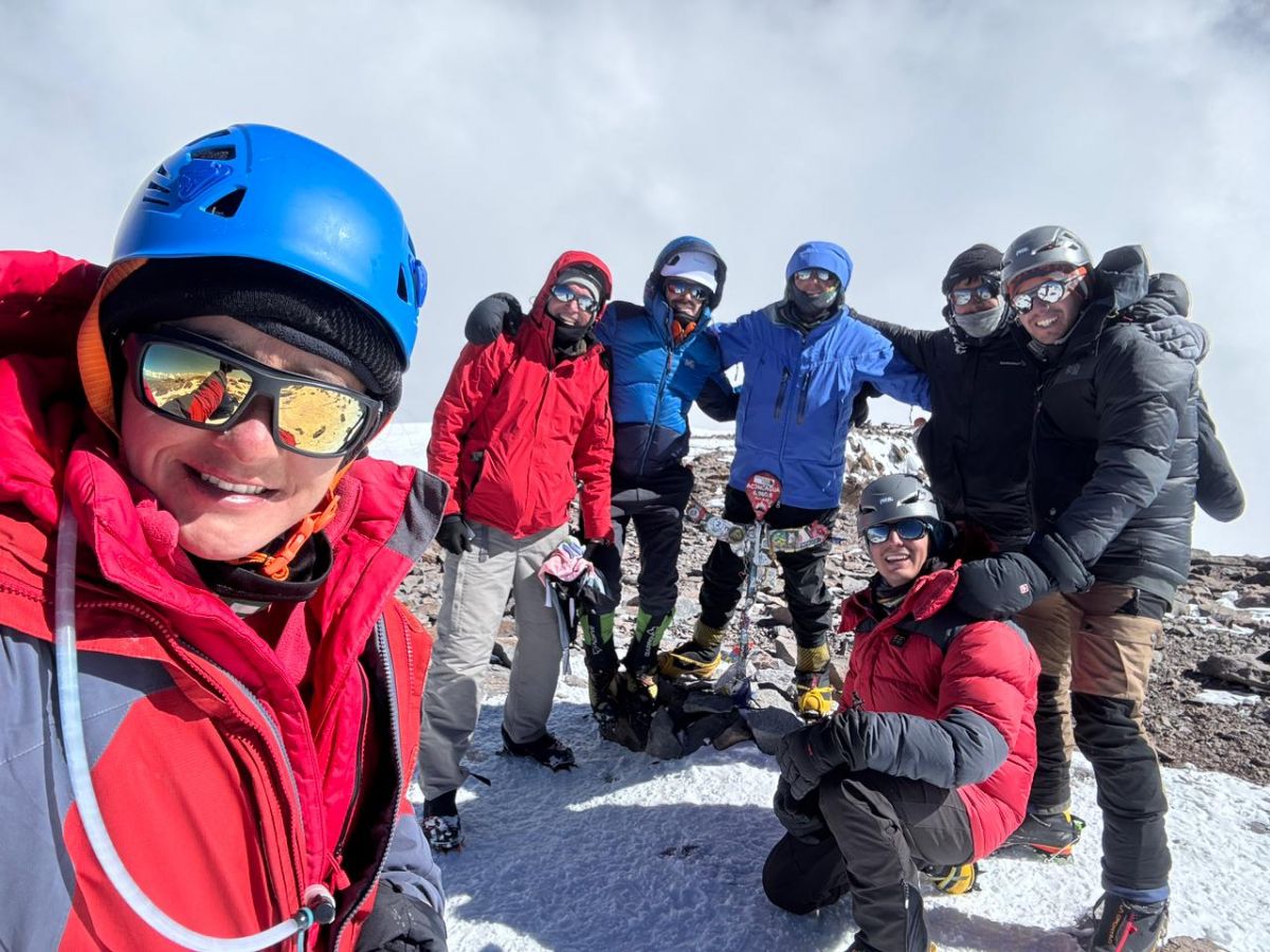 EL GRUPO. Anita Reyna, Marcos Villa Kenning, Maximiliano Marcone, Rodolfo Sorato, Mauricio Villagra, Diego Cruz e Iván Soria llegaron a la cima de América