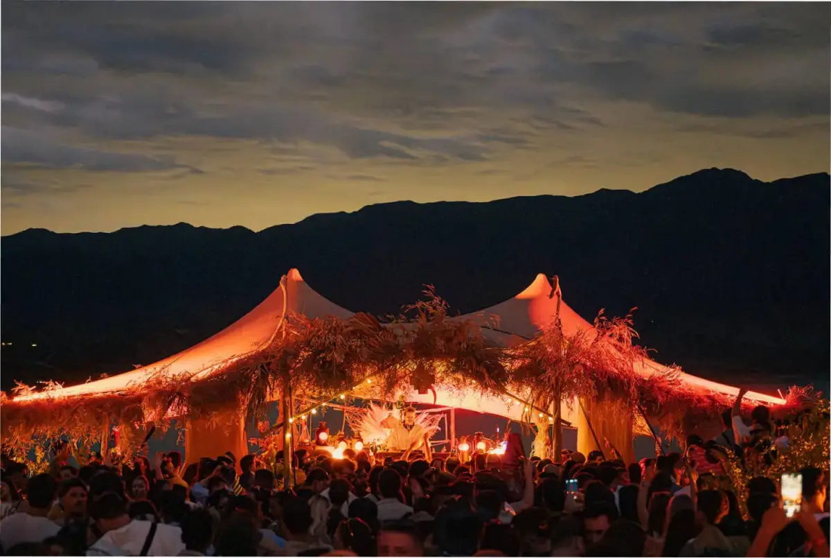 Mendoza, un lugar ideal para viajeros epicúreos que buscan vino, comida y aventuras.