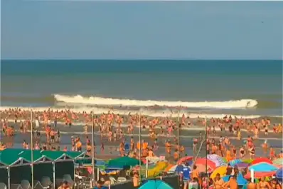 Qué es un meteotsunami, el fenómeno que dejó un muerto y 30 heridos en la Costa Atlántica
