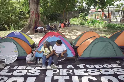Quiénes son los argentinos que aún están presos en Venezuela