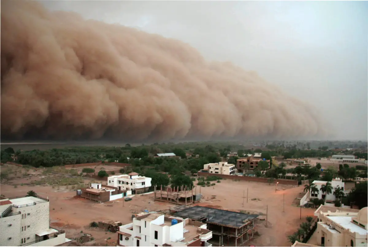 Una gigantesca nube de polvo conocida como 