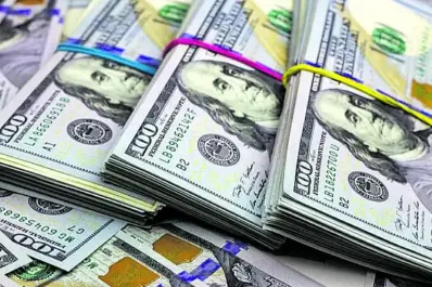 El dólar oficial bajó por segundo día consecutivo y se alejó del techo de la banda: a cuánto se vendió en Tucumán