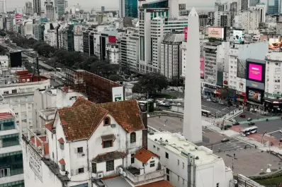 Ponen en venta el histórico chalet sobre una terraza frente al Obelisco: la historia del ícono porteño y su precio millonario
