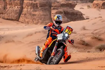 Dakar 2026: Luciano Benavides recuperó el liderazgo en motos y quedó a segundos del título