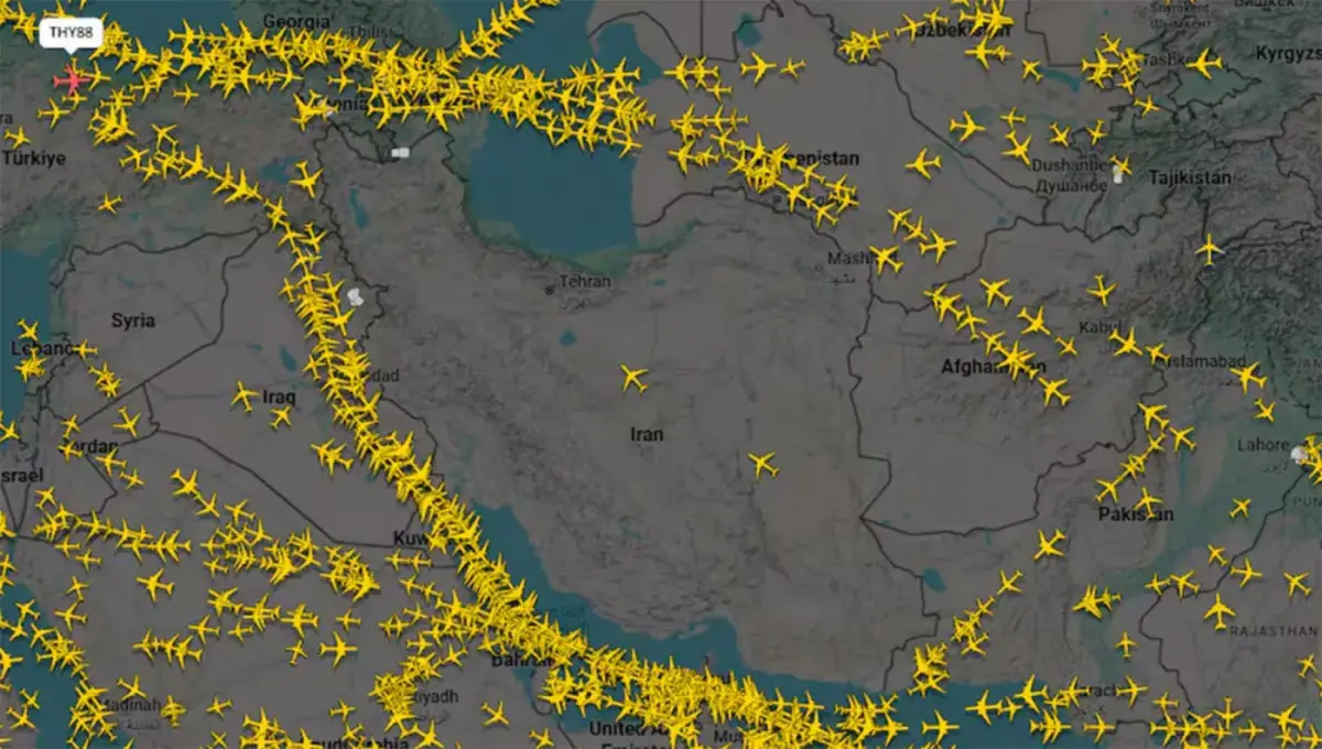 Irán reabrió su espacio aéreo tras casi cinco horas de cierre y crece la tensión con EEUU
