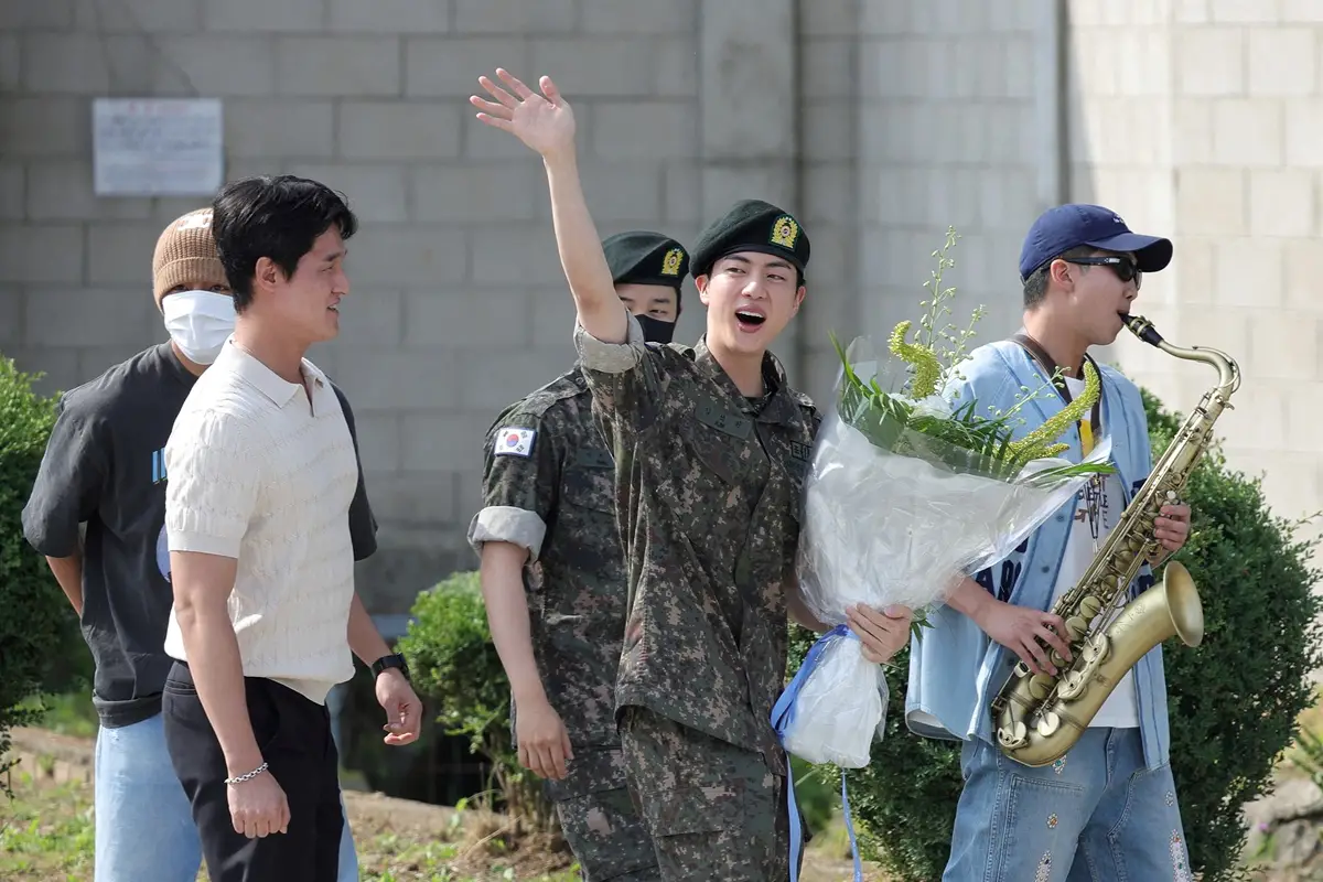 Los siete integrantes de BTS debieron cumplir el servicio militar obligatorio surcoreano.
